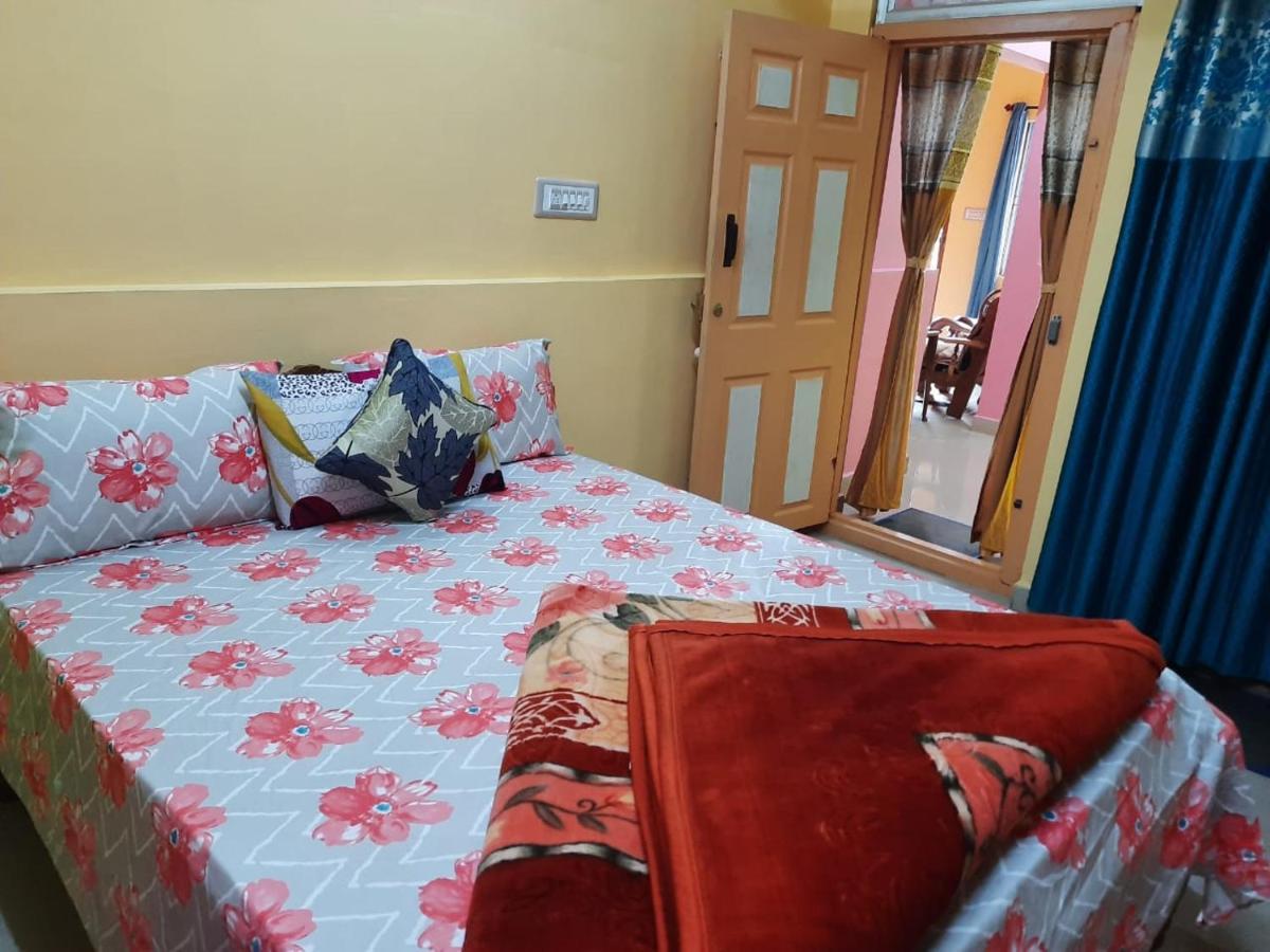 Green Land Estate Homestay 5 Rooms With Garden View Madikeri Bagian luar foto